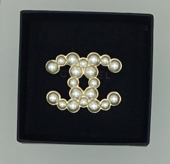 2014 Chanel Pearl Brooch